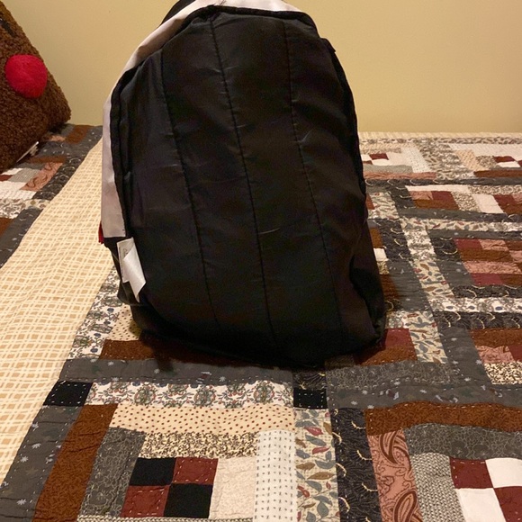 Pokémon Pikachu backpack two pocket 2017. side pockets. padded should .straps - Picture 6 of 9